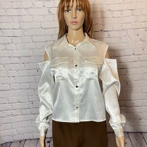 NWT New VHNY Satin White Cut Out Long Sleeve Button Blouse Size XS